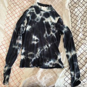 Gilded Intent tie dye turtleneck size L